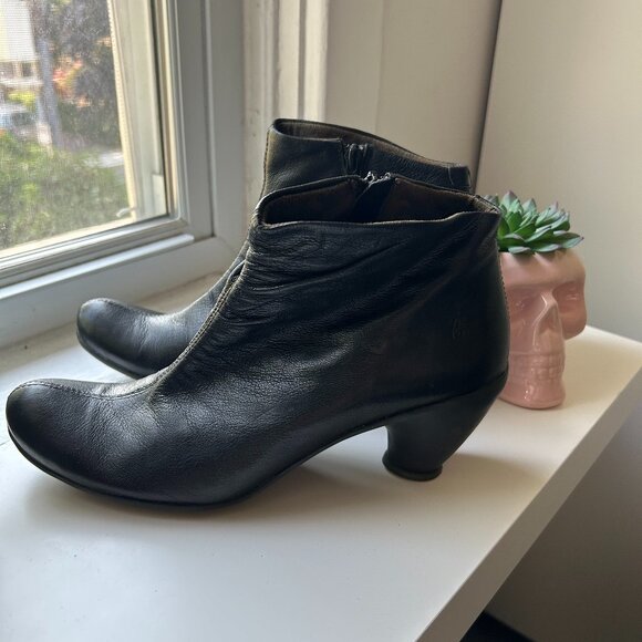 Fly London - solid black women's ankle boot - Europe 40 - Picture 1 of 5